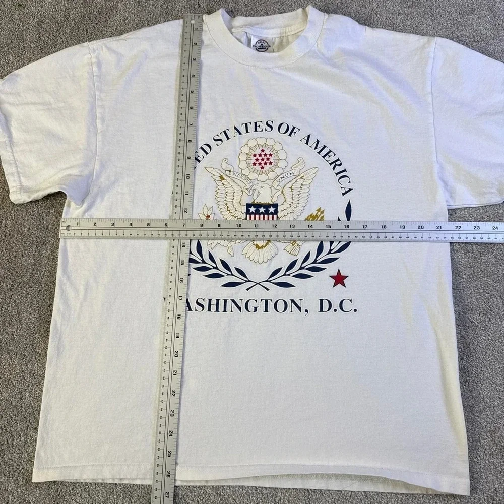Vintage 90s Washington D.C. Eagle Graphic T-Shirt USA Delta Pro Weight Large